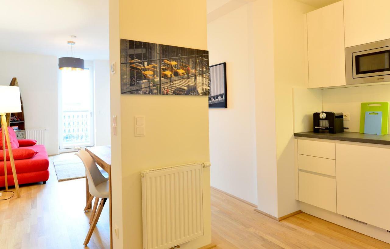Ferienwohnung Self-Check-In With View&Free Parking Wien Exterior foto