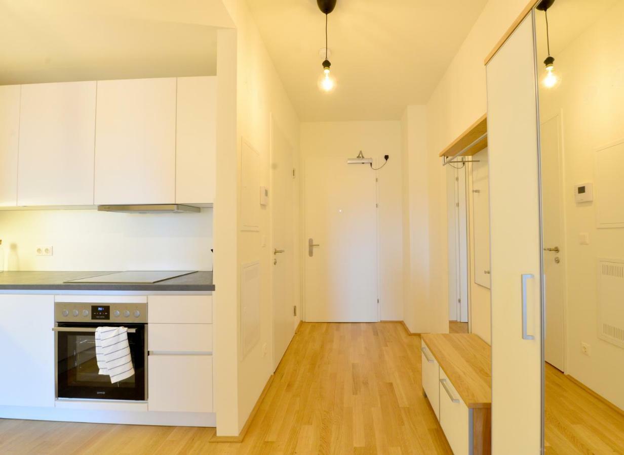 Ferienwohnung Self-Check-In With View&Free Parking Wien Exterior foto